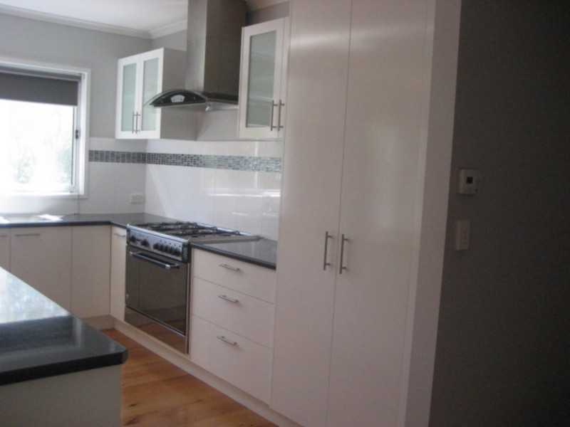 1/2 Douglas Parade, Yarra Junction VIC 3797