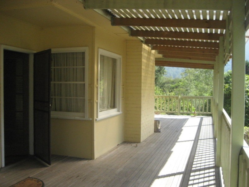 16 Old Warburton Road, Warburton VIC 3799