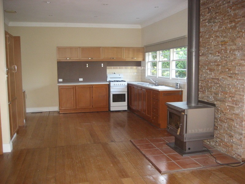 16 Old Warburton Road, Warburton VIC 3799