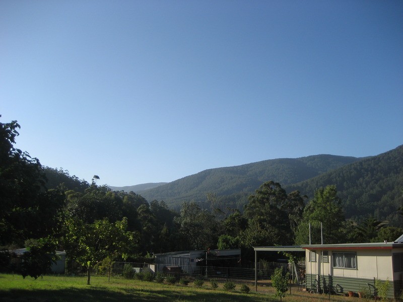 16 Old Warburton Road, Warburton VIC 3799