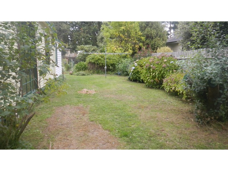 27 Dee Road, Millgrove VIC 3799