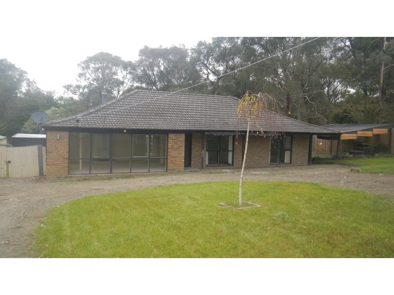 2 Fern Court, Launching Place VIC 3139