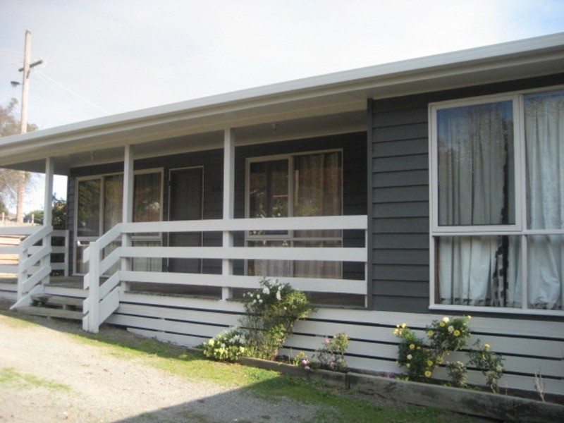 4 Henry  Street, Healesville VIC 3777