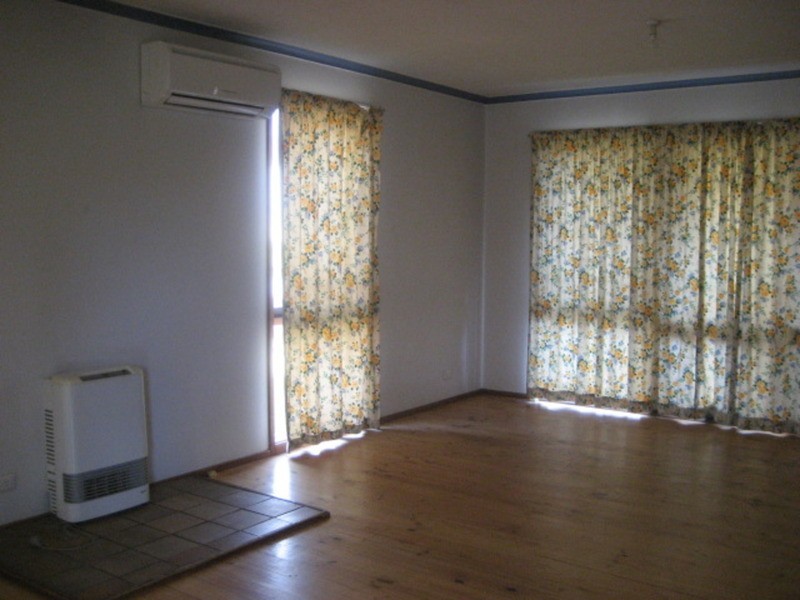 4 Henry  Street, Healesville VIC 3777