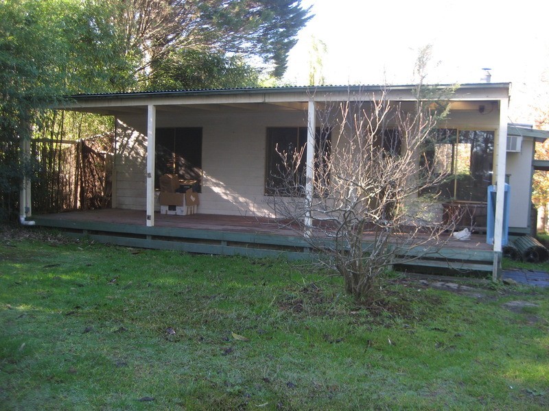 13 Timberline Road, Launching Place VIC 3139