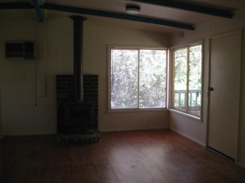 13 Timberline Road, Launching Place VIC 3139