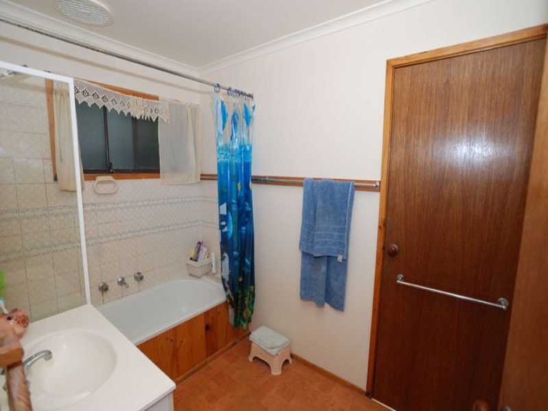 14 Moore Crescent, Millgrove VIC 3799
