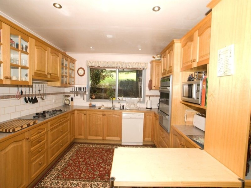 20 Gembrook Road, Launching Place VIC 3139