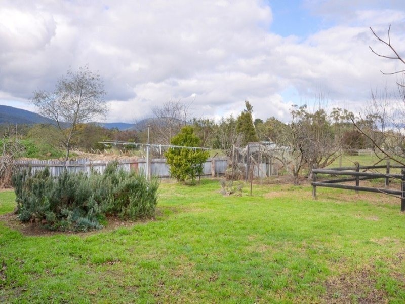 100 Lowes Road, Yarra Junction VIC 3797