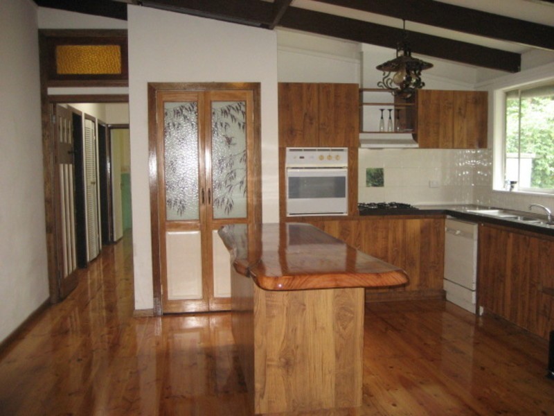 21 Hacketts Creek Road, Three Bridges VIC 3797