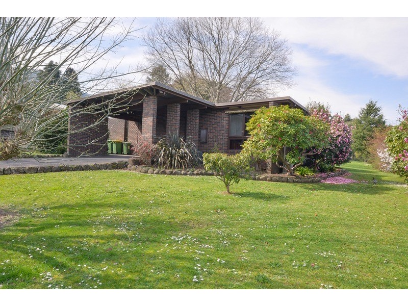 43 Surrey Road, Warburton VIC 3799