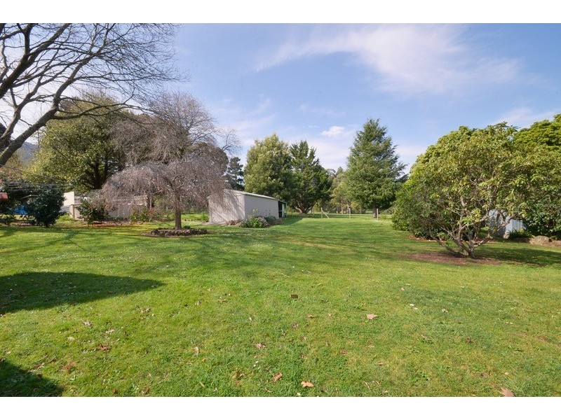 43 Surrey Road, Warburton VIC 3799