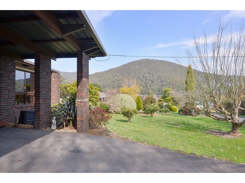43 Surrey Road, Warburton VIC 3799