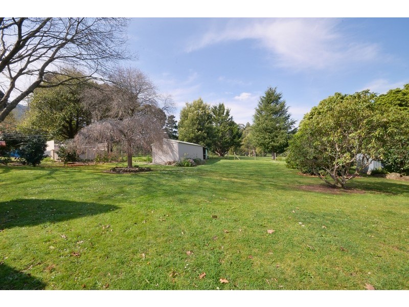 43 Surrey Road, Warburton VIC 3799