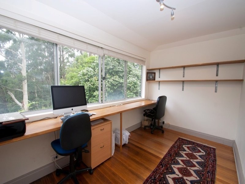 10 La La Avenue, Warburton VIC 3799