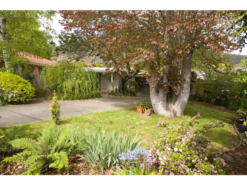 6 Derby Street, Warburton VIC 3799
