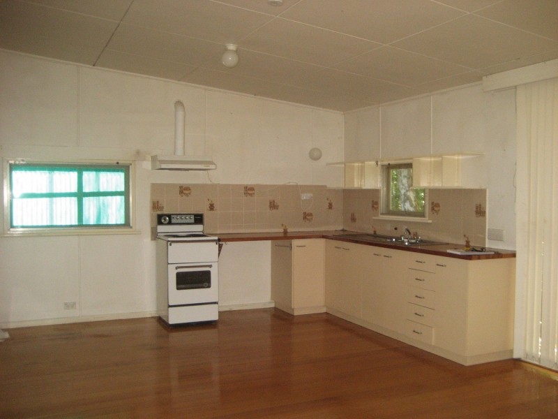 6 Derby Street, Warburton VIC 3799