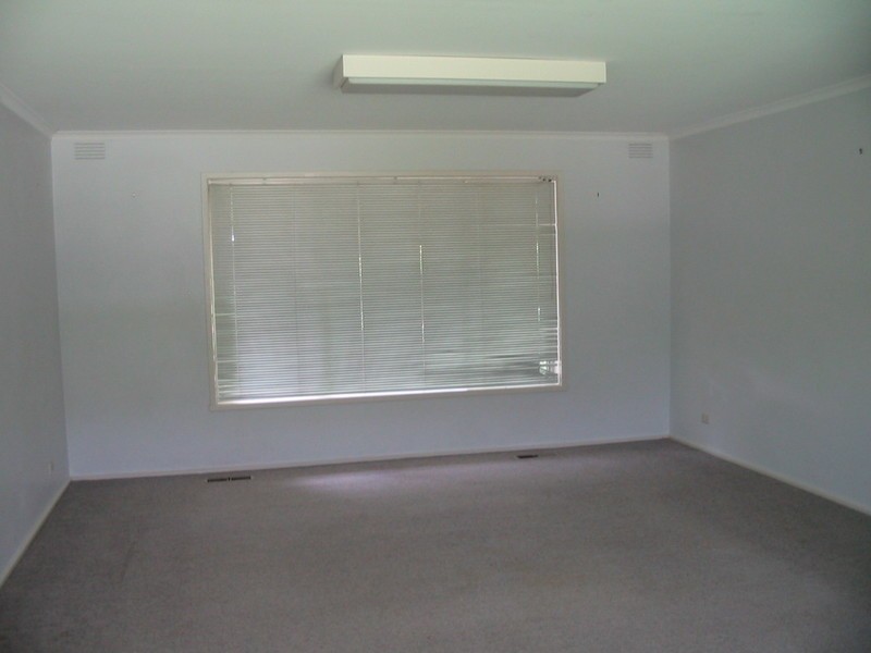 8 Salisbury Avenue, Warburton VIC 3799