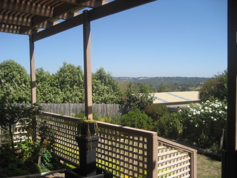 16 Michael  Court, Woori Yallock VIC 3139
