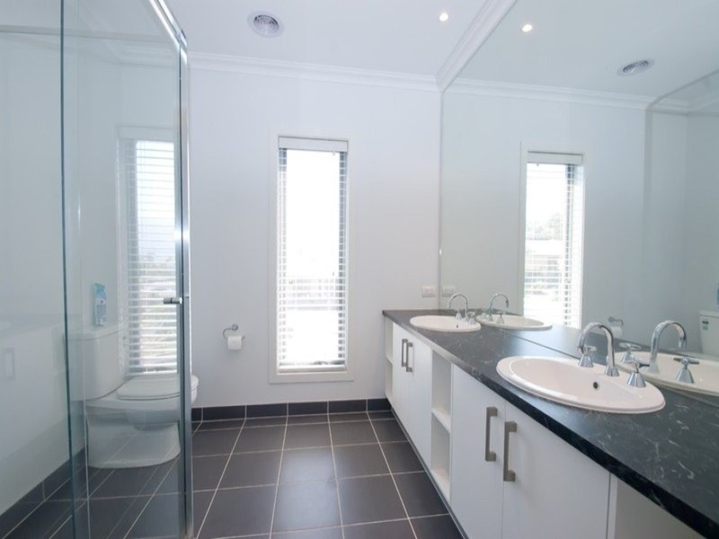 15 Valley Grove Place, Yarra Junction VIC 3797