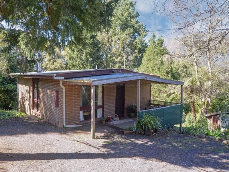 3 Ferndale Road, Warburton VIC 3799
