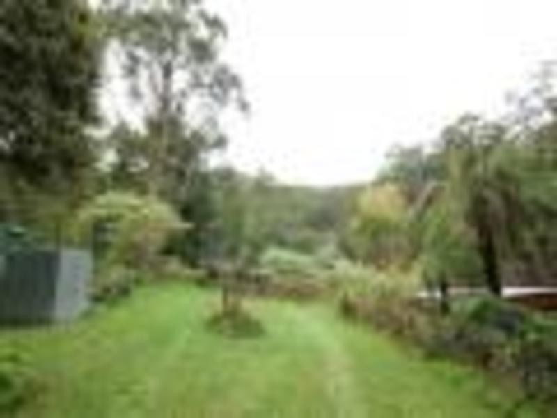 2a Giffords Road, Warburton VIC 3799