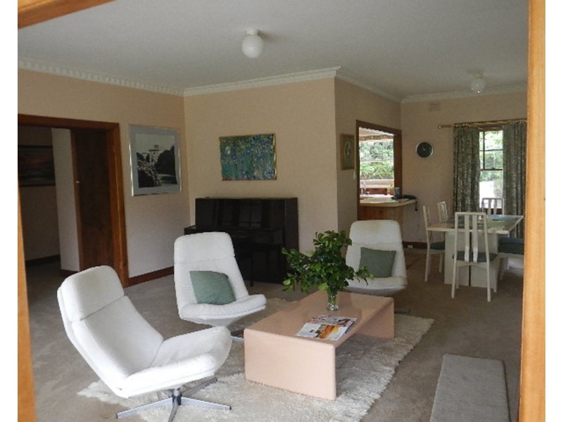 6-8 Station Road, Warburton VIC 3799