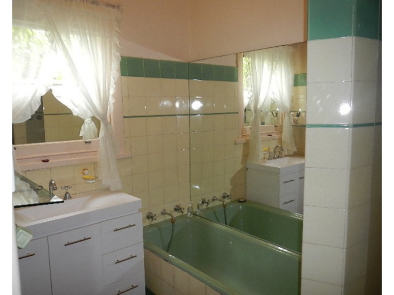 6-8 Station Road, Warburton VIC 3799