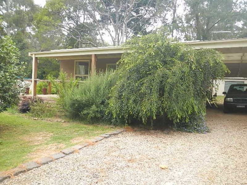 18 Rainbow Trout Avenue, East Warburton VIC 3799