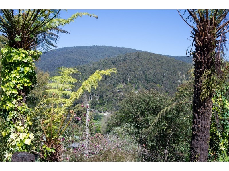 1 Brisbane Parade, Warburton VIC 3799