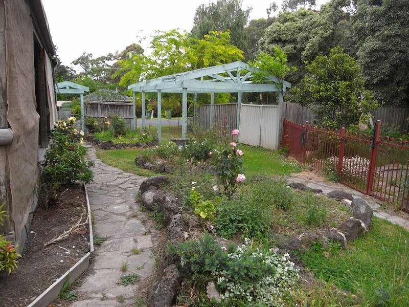 60 Braeside Drive, Launching Place VIC 3139