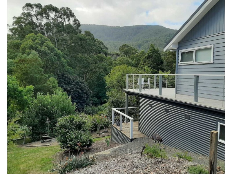 17a Giffords Road, Warburton VIC 3799