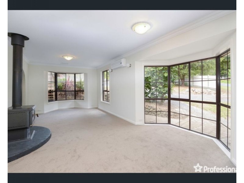 2881 Warburton Highway, Wesburn VIC 3799