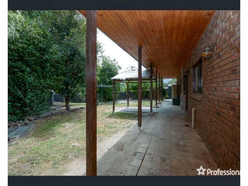 2881 Warburton Highway, Wesburn VIC 3799