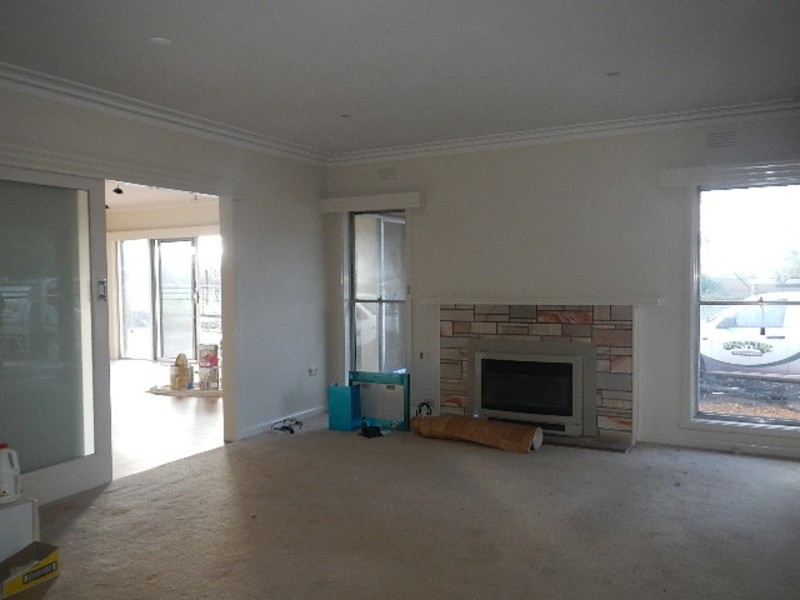 8 St Huberts Road, Coldstream VIC 3770