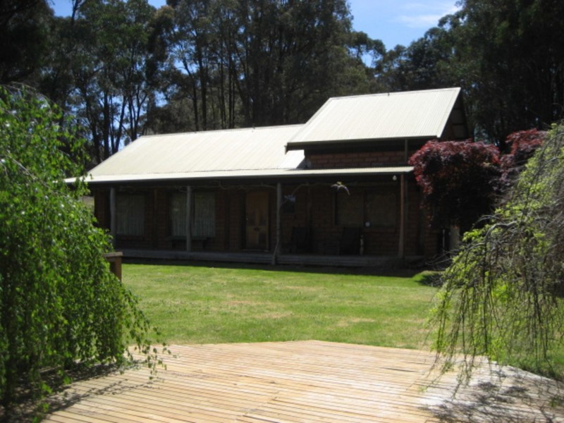 5 Glenara Road, Hoddles Creek VIC 3139