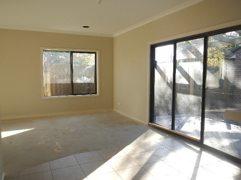 2/10 Yarra Street, Yarra Junction VIC 3797