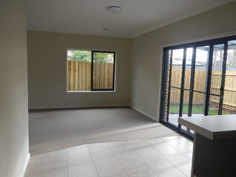 2/10 Yarra Street, Yarra Junction VIC 3797