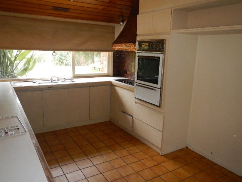 1800 Warburton Highway, Woori Yallock VIC 3139