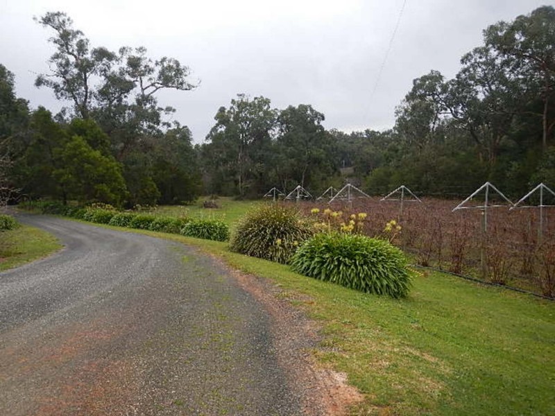 1800 Warburton Highway, Woori Yallock VIC 3139