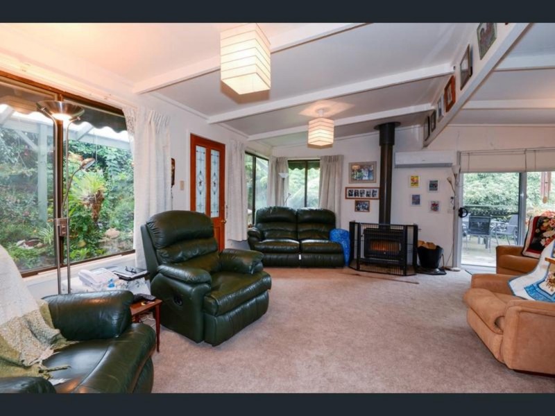 14 Brisbane Parade, Warburton VIC 3799