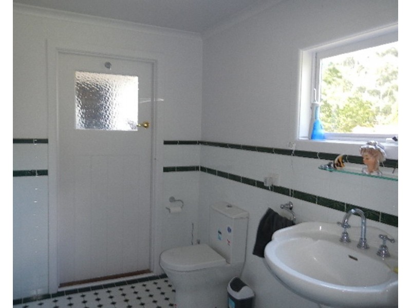 1 Lithgow Avenue, Warburton VIC 3799