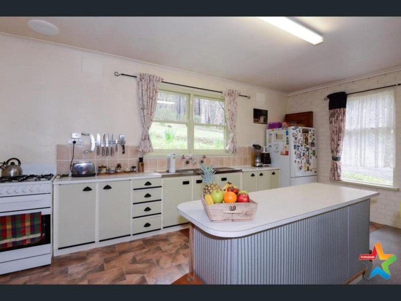 17 Nello Road, Reefton VIC 3799