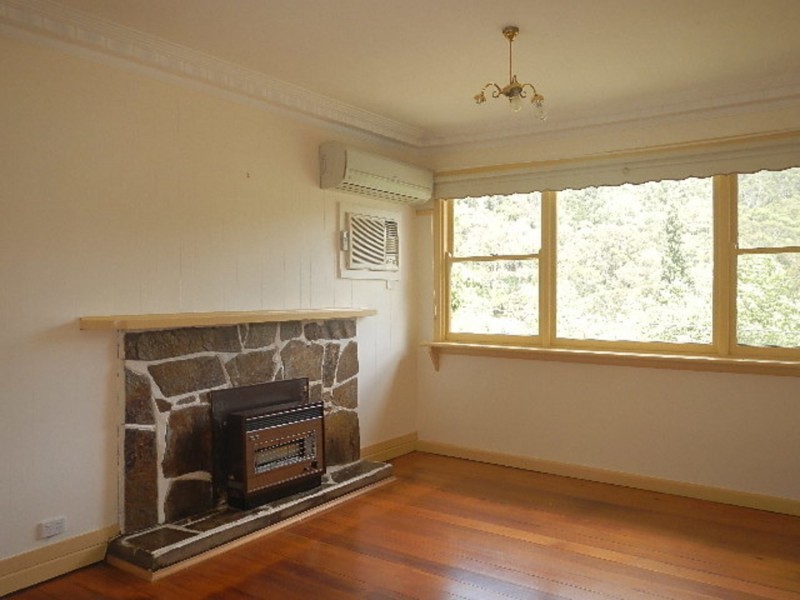 9 Richards Road, Warburton VIC 3799