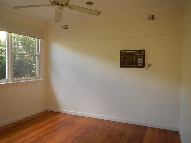 9 Richards Road, Warburton VIC 3799