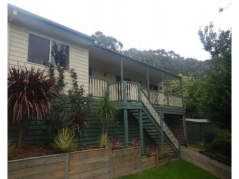 8 Mildura Avenue, Warburton VIC 3799