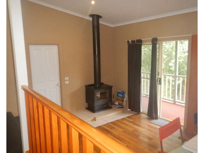 8 Mildura Avenue, Warburton VIC 3799