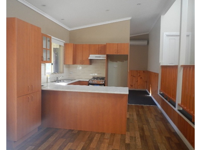 8 Mildura Avenue, Warburton VIC 3799