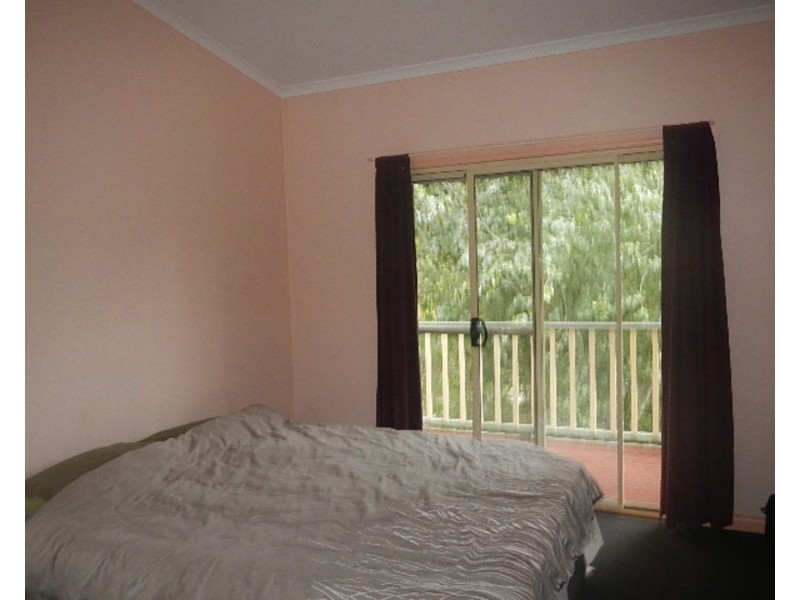 8 Mildura Avenue, Warburton VIC 3799