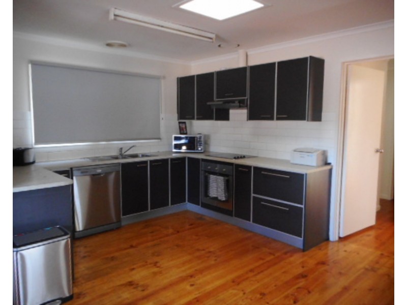 6 Mathers Avenue, Launching Place VIC 3139